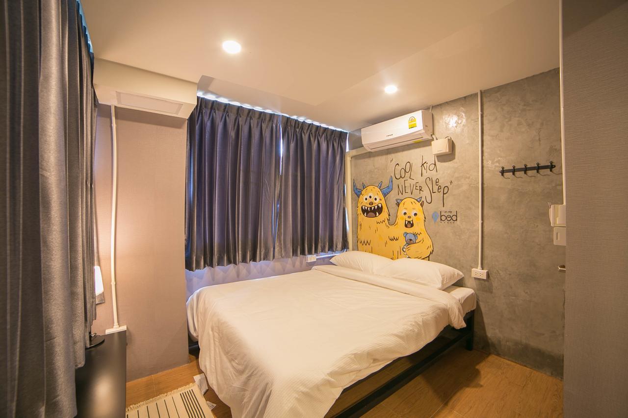 In My Bed Hostel Bangkok Bagian luar foto
